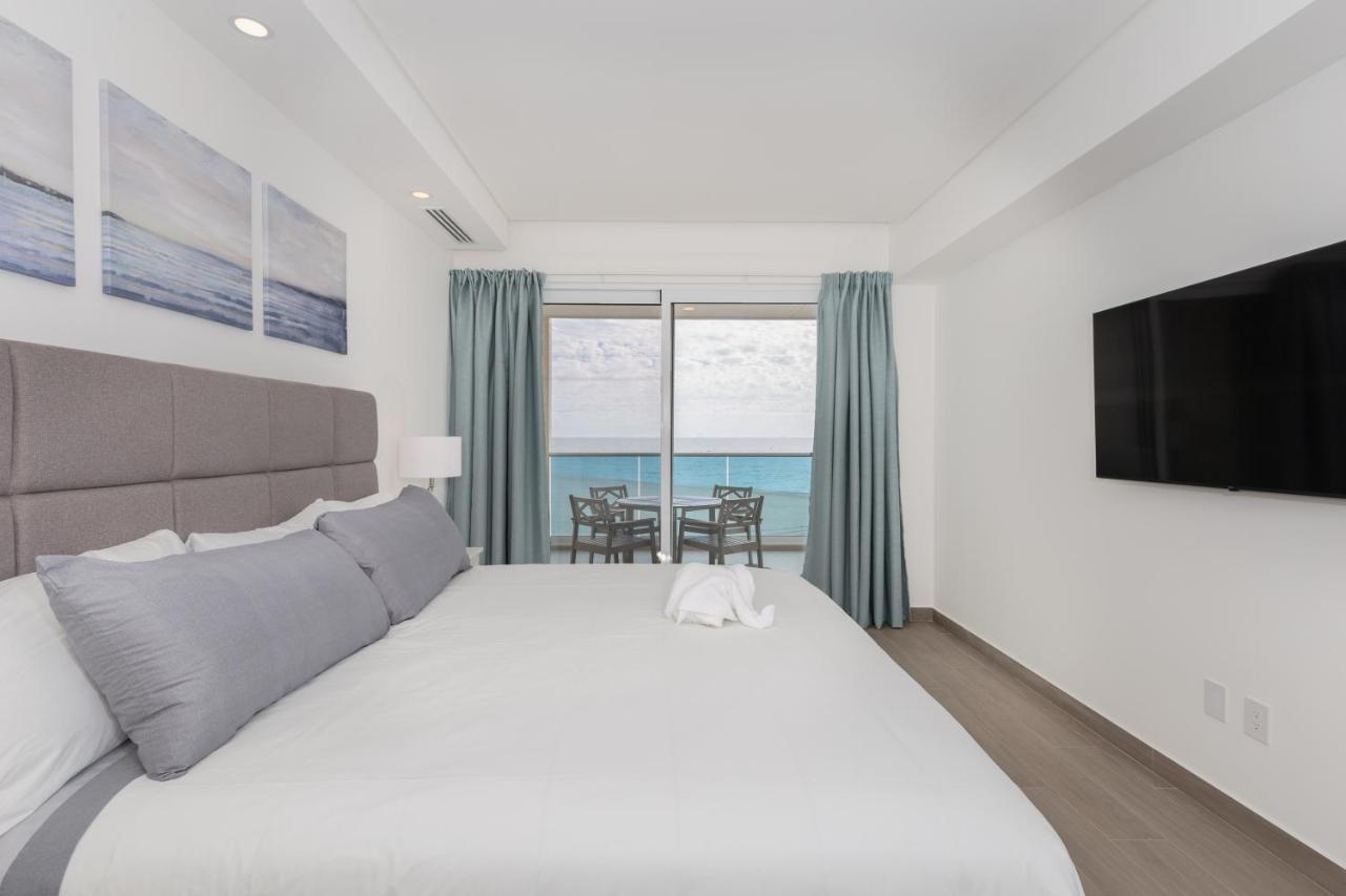 Brand New Contemporary 2 Bd Oceanfront Condo At Encantame Towers Verano E302 Playa Encanto Luaran gambar